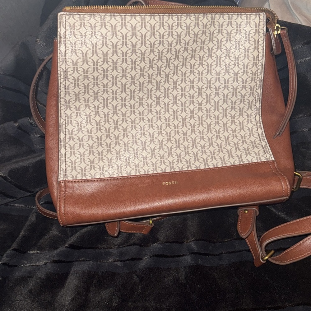 Fossil Backpack/Purse With Multiple Pockets. Adju… - image 7